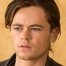 Harrison Gilbertson como Atticus