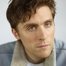 Jack Farthing como Richard Greenbank