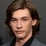 Jacob Lofland como Cooper Norris
