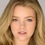 Jade Pettyjohn como Lexie Richardson