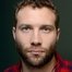 Jai Courtney como Bob Goodwin