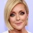 Jane Krakowski como Jacqueline Voorhees / White