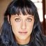 Jessica Falkholt como Emma Bailey
