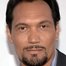 Jimmy Smits como Bobby Simone