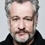 John de Lancie como Q (voice)