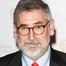 John Landis como Guest Judge