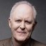 John Lithgow como Winston Churchill