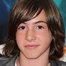 Jonah Bobo como Austin (voice)