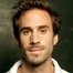 Joseph Fiennes como Monsignor Timothy Howard