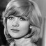 Judy Geeson como Caroline Penvenen / Caroline Enys