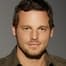 Justin Chambers como Alex Karev