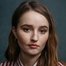 Kaitlyn Dever como Betsy Mallum