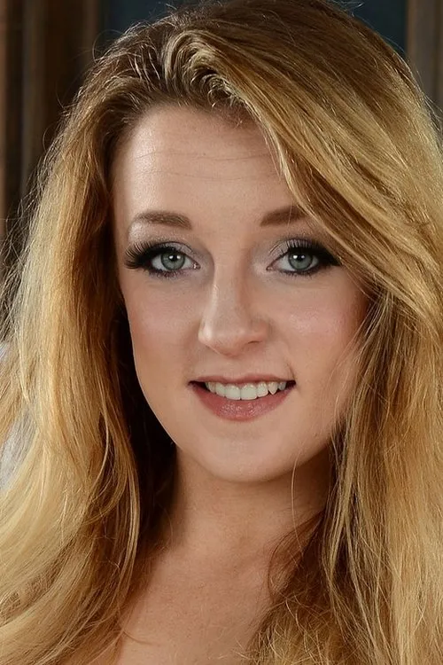 Kate Kennedy como Kai-125