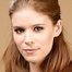 Kate Mara como Zoe Barnes