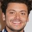Kev Adams como Enquêteur