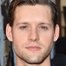 Luke Kleintank como Scott Forrester