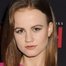 Mackenzie Lintz como Norrie Calvert-Hill
