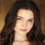 Madison McLaughlin como Iris Sanchez