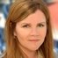 Mare Winningham como Diane Mallum