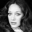 Marisa Berenson como Andrea Browne