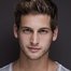 Max Emerson como Cheyenne
