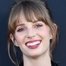 Maya Hawke como Abyss (voice)