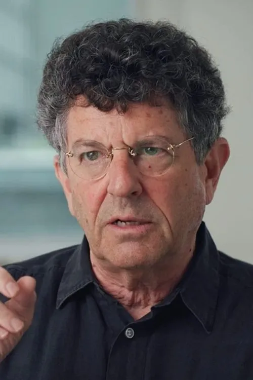 Michael Gross como Alfred Mosby