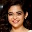 Mithila Palkar como Kavya Kulkarni