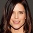 Neve Campbell como LeAnn Harvey