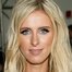 Nicky Hilton como Self