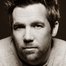Patrick Brammall como James Hayes