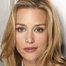 Piper Perabo como Sara