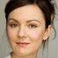 Rachael Stirling como Becky