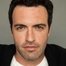 Reid Scott como Gordon Ford
