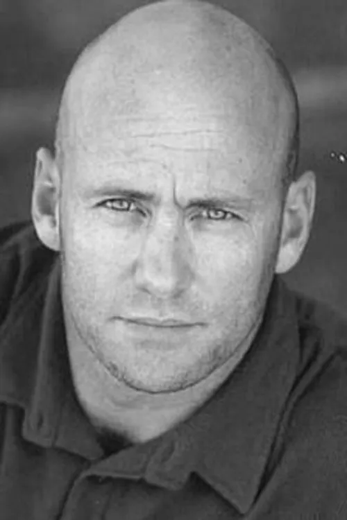 Robert Young como Mr. Laurence