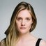 Romola Garai como Bel Rowley