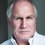 Rupert Vansittart como Lord Netherbury