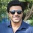 Samir Soni como Dr. Nair