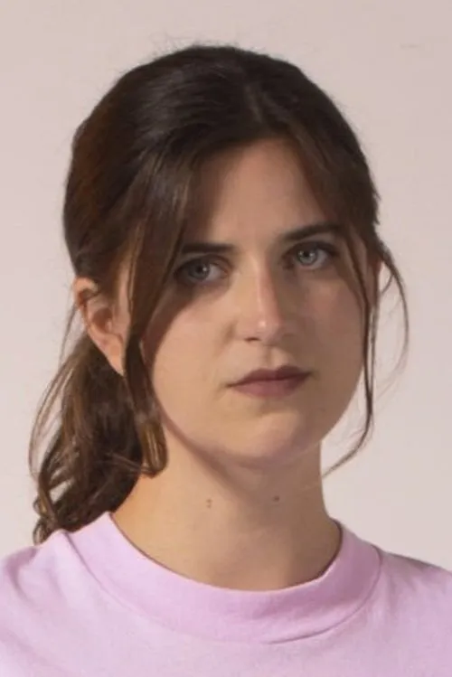 Sarah Jones como Yasmin