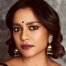 Shahana Goswami como Meenakshi Mehra