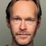 Steven Mackintosh como Alan Richards