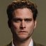 Steven Pasquale como Leonard Conte