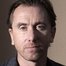 Tim Roth como Nick Fraser