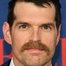 Timothy Simons como Pat Montgomery