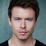 Todd Lasance como Dan Cooper