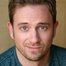 Tom Lenk como Hox (voice)
