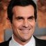 Ty Burrell como Phil Dunphy