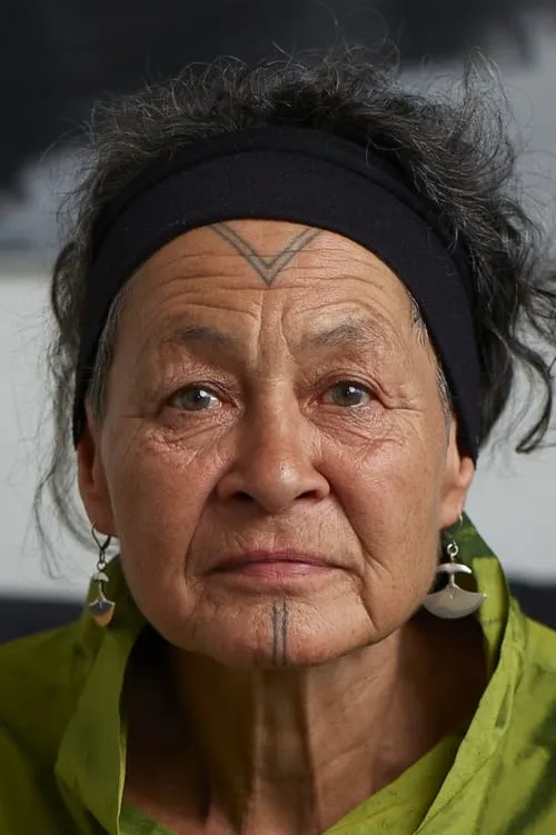 Makka Kleist ha trabajado con Aaju Peter en 1 ocasiones