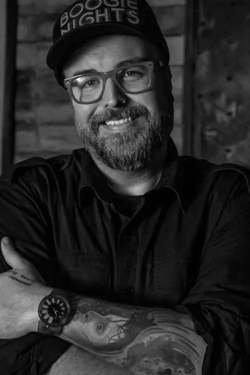 Caroline Ward ha trabajado con Aaron B. Koontz en 1 ocasiones