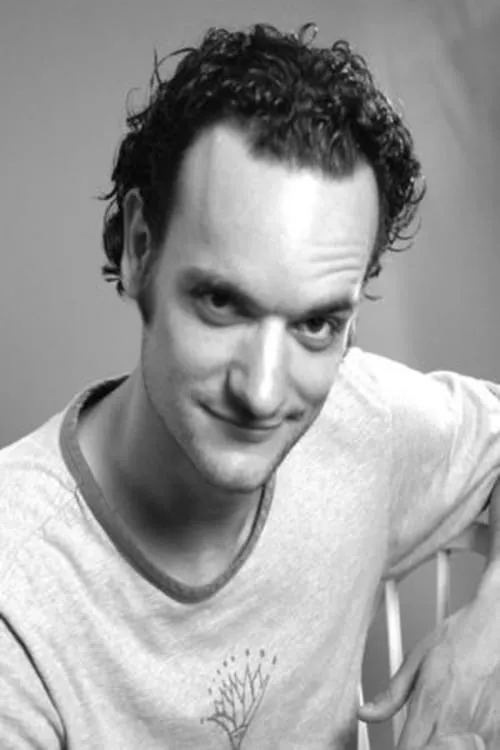 Stacey Bartlebaugh-Gmys ha trabajado con Aaron Bernard en 4 ocasiones